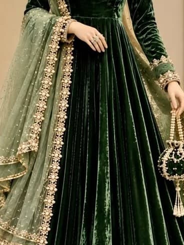 Shehnai Handcrafted Bridal Dress thumbnail 3