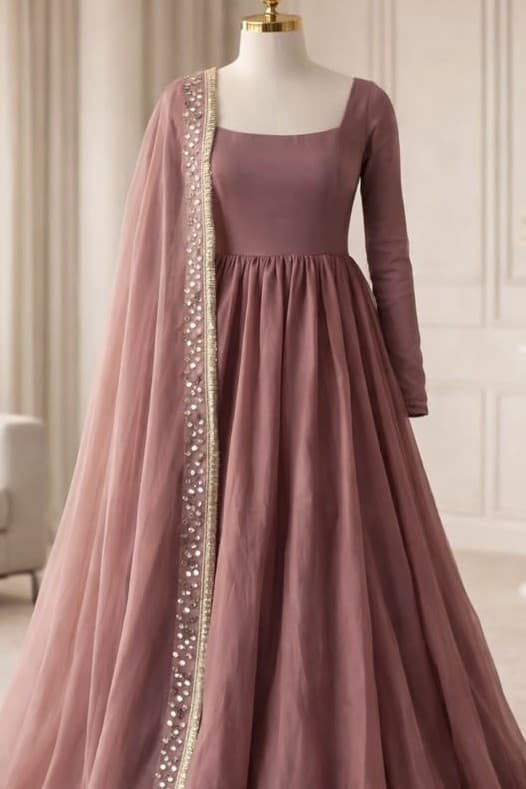 Fiza Embroidered Maxi Dress thumbnail 2