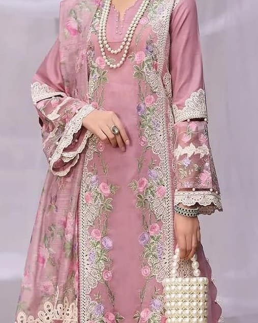 Aira Luxury Lawn Suit thumbnail 3