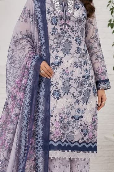 Dania Luxury Lawn Suit thumbnail 3