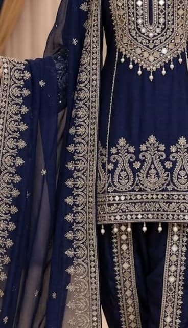 Momina Stitched Suit thumbnail 3