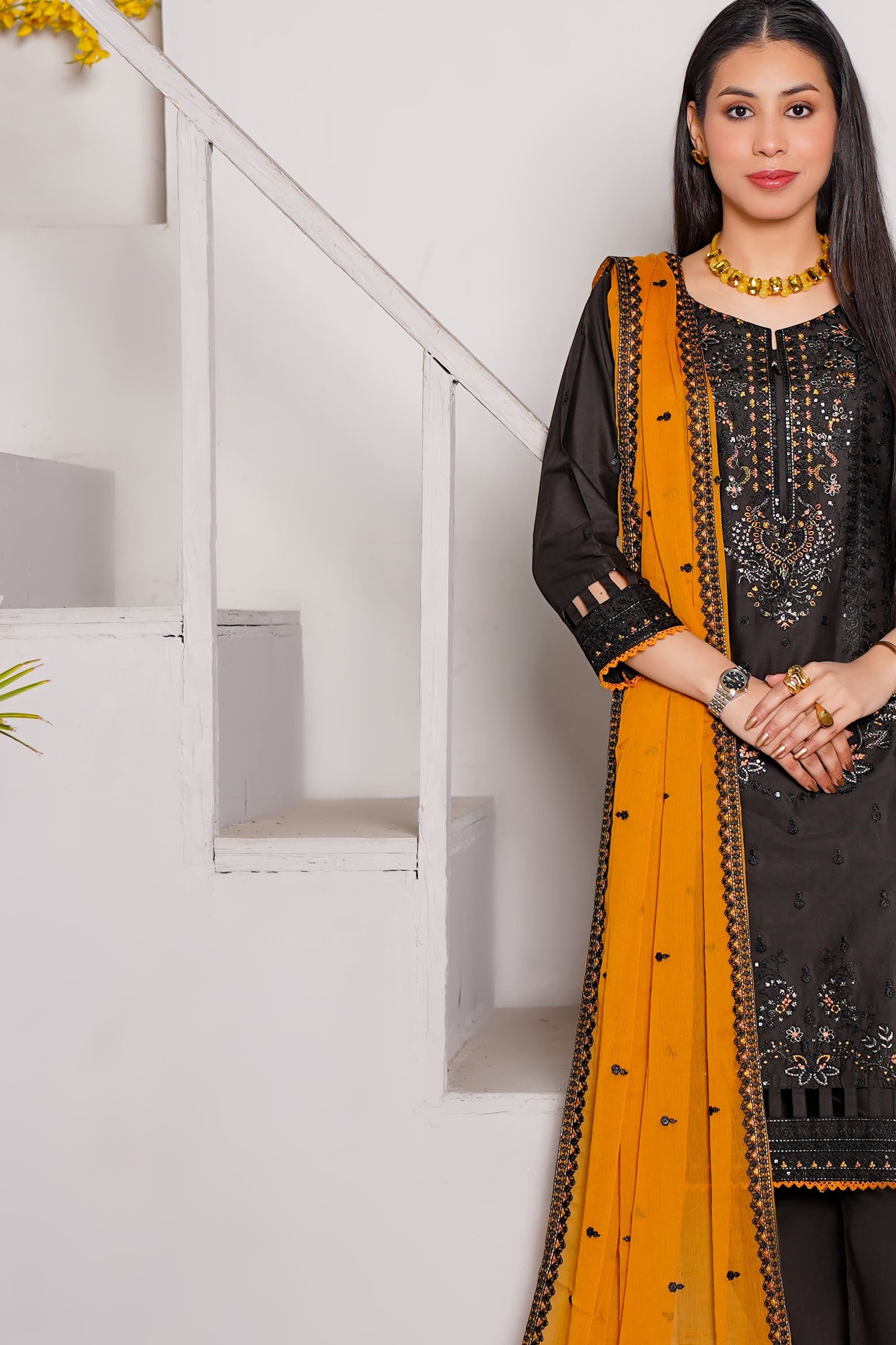 Zainab Embroidered Suit thumbnail 3